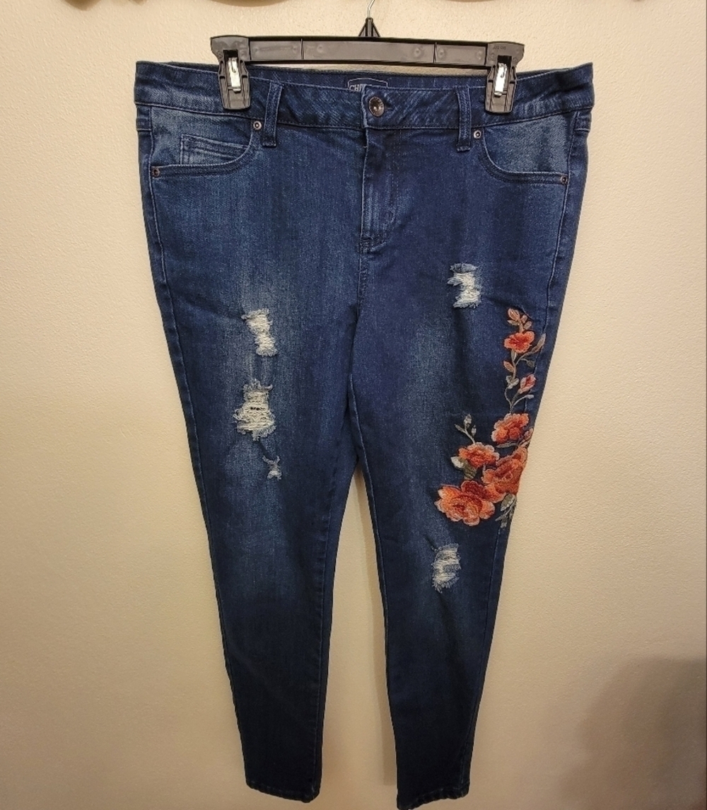 NWOT Cherokee Ladies Jeans w/Embroidery